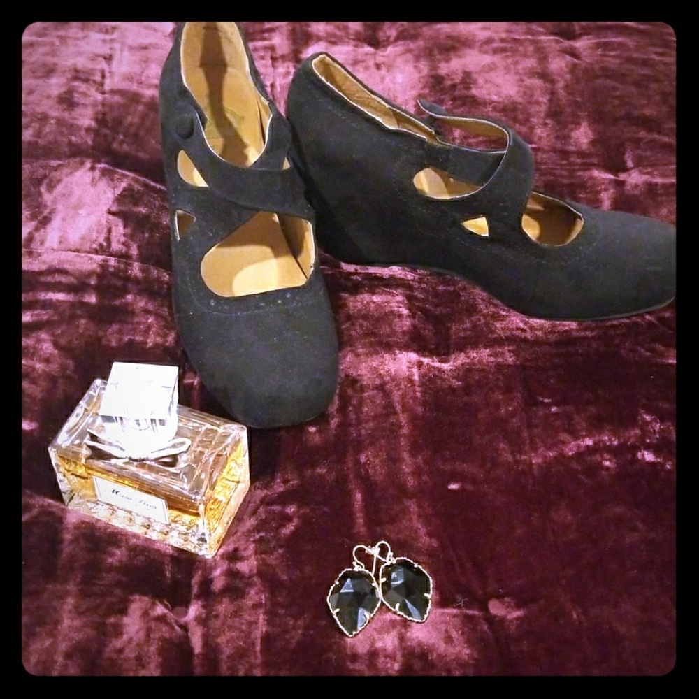 Crown Vintage Wedge